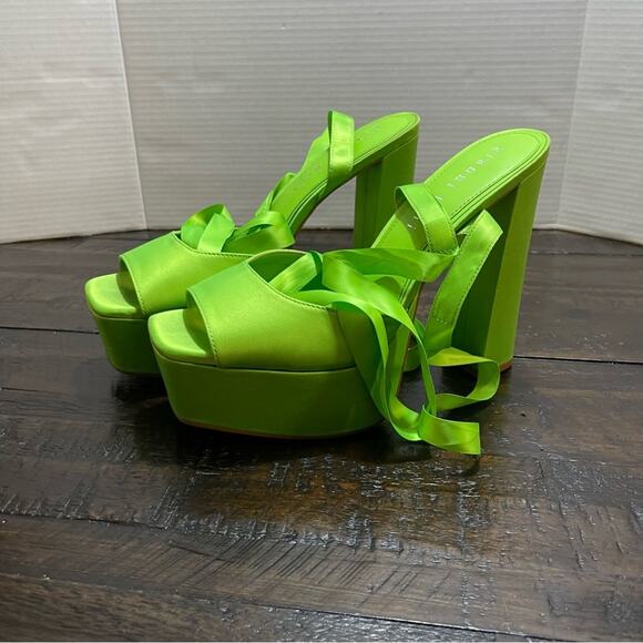 Gianni Binni satin platform ankle wrap heels size 11 - Picture 4 of 16